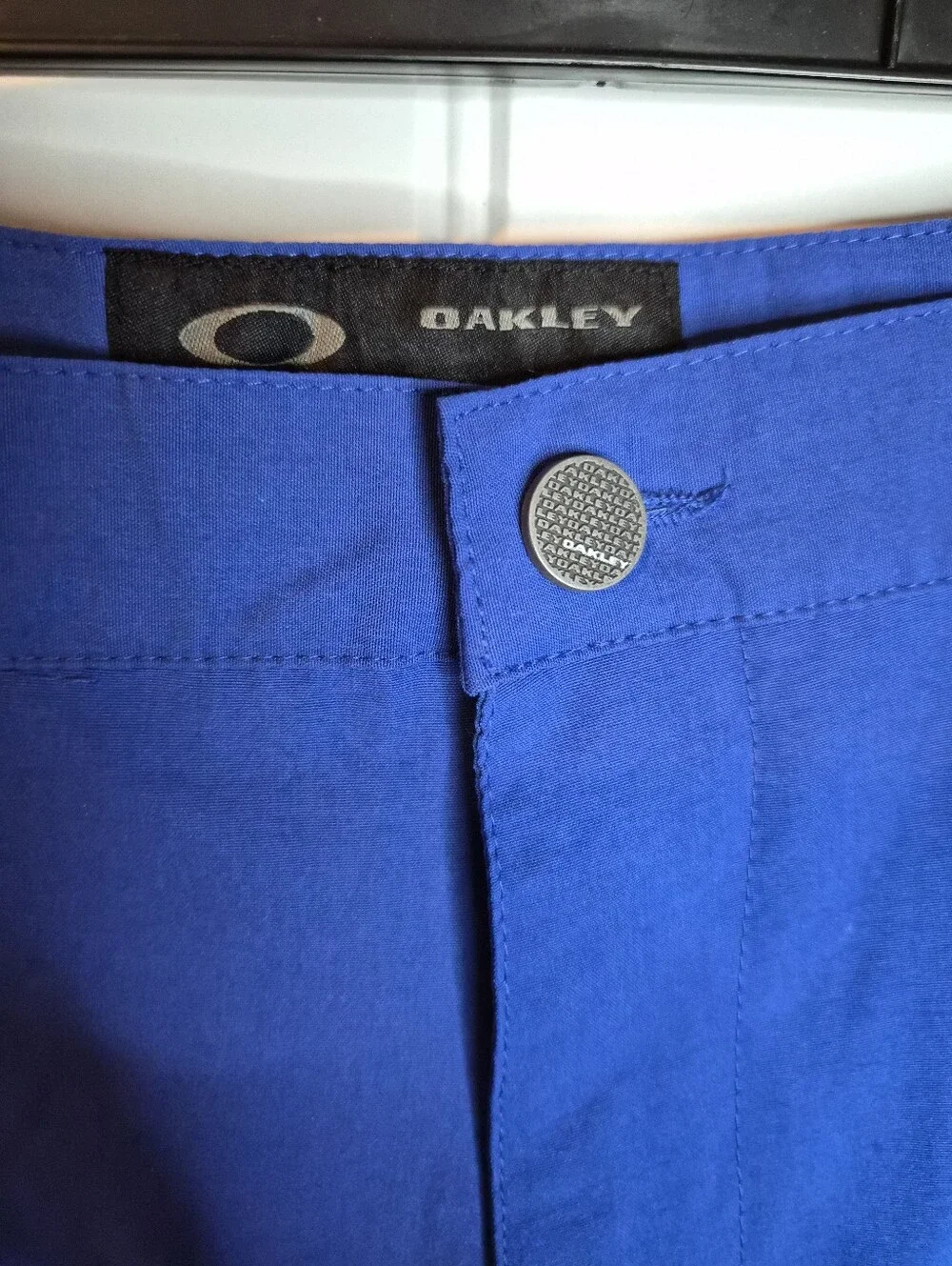 40W Oakley Hybrid Bermuda Shorts Mens Blue Stretchy Performance Golf Casual Beac